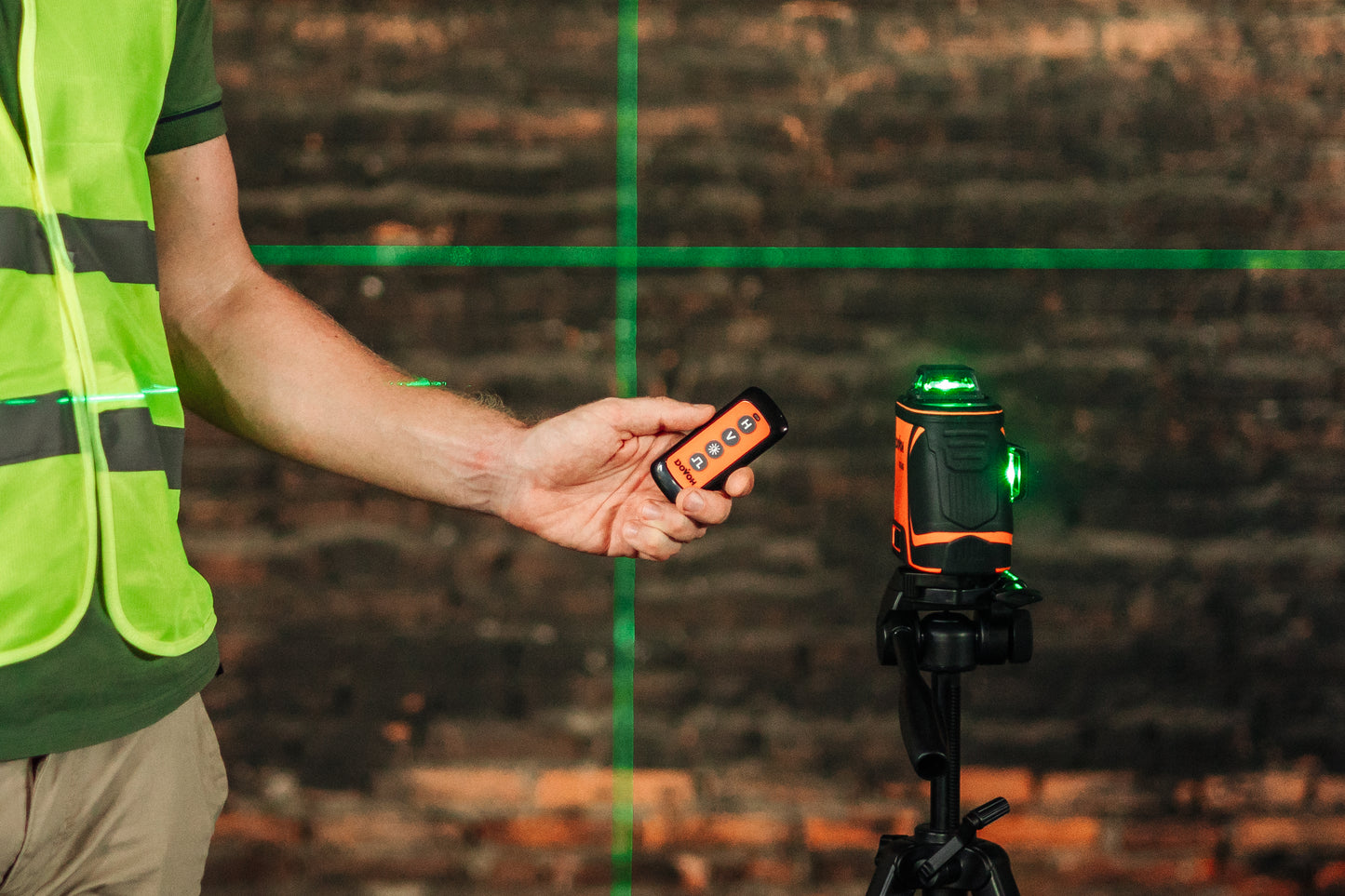 DOVOH H3-360G Professional Outdoor Laser Level with Receiver Kit