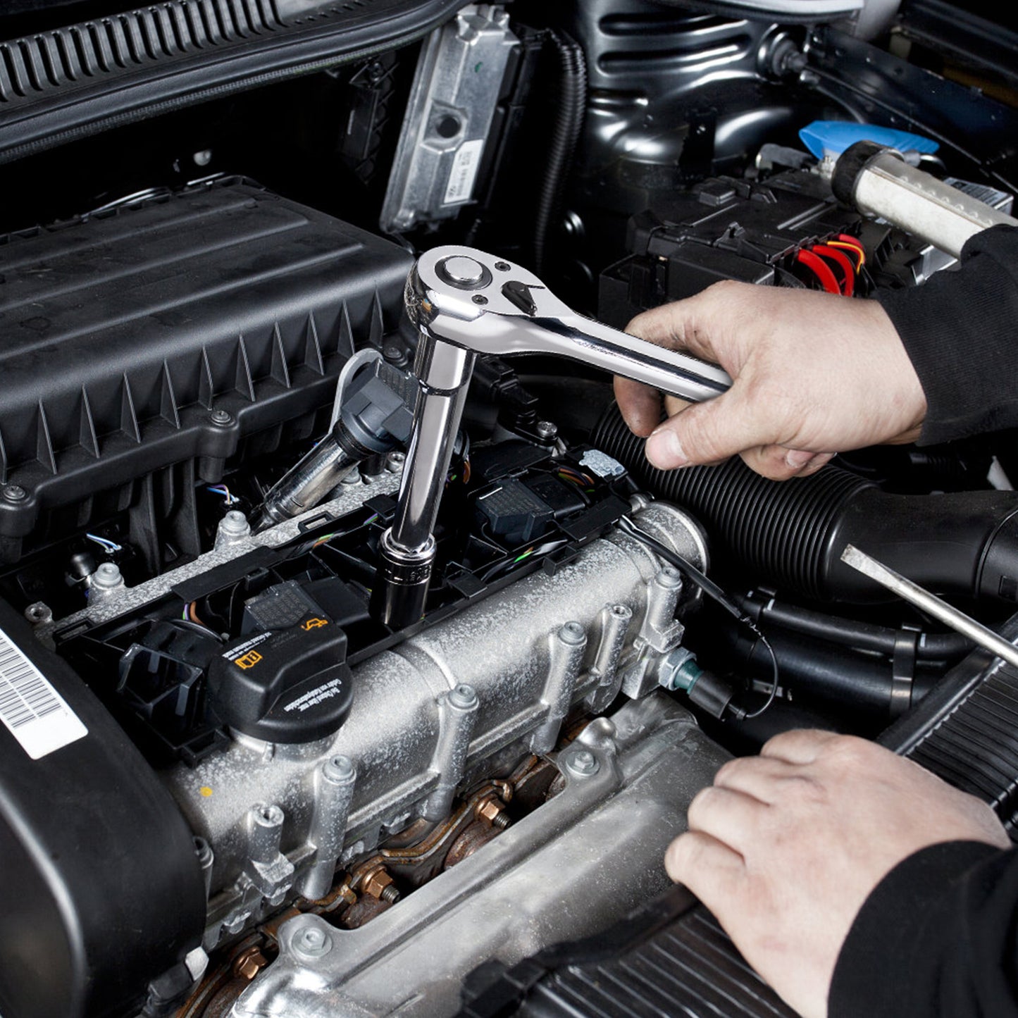 VEVOR 145-Piece Mechanics Tool Set – SAE & Metric Socket Set with Storage Case