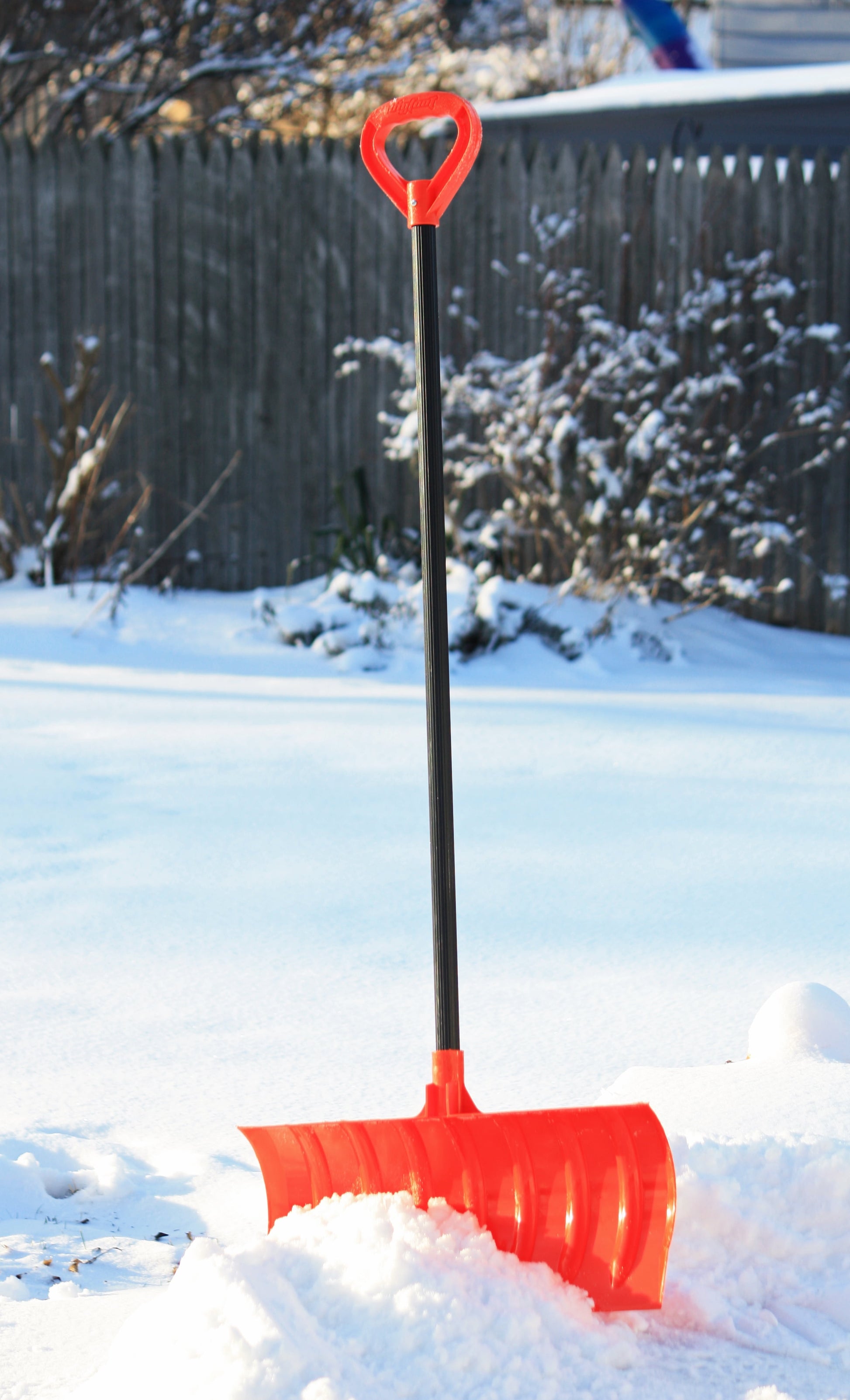 Bigfoot 21" Heavy-Duty Roller Snow Shovel with Metal Handle & Large D-Grip for Effortless Snow Removal