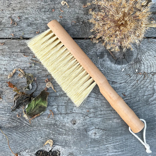 Gardener's Multi-Purpose Beechwood Brush – Natural Sisal, 11.5"