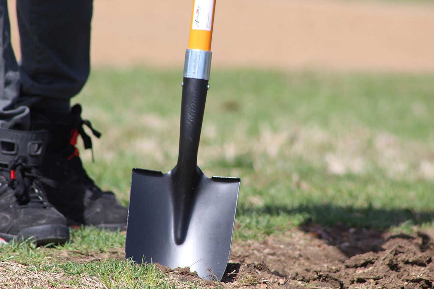 Ashman Heavy-Duty Digging Shovel (2 Pack) with Trenching Blade and 41-Inch Comfortable Handle - Ideal for Garden, Landscaping, Construction, and Masonry - Perfect for Digging Soil, Dirt, and Gravel.
