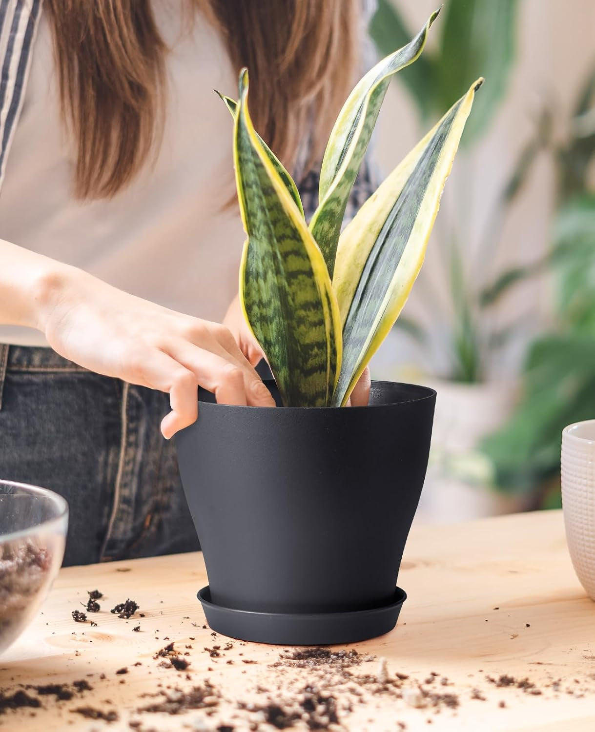 Plant Pots, Set of 15 Plastic Planters with Multiple Drainage Holes and Tray 6 Inch Indoor Plant Pot for All Home Garden Flowers Succulents (Black)